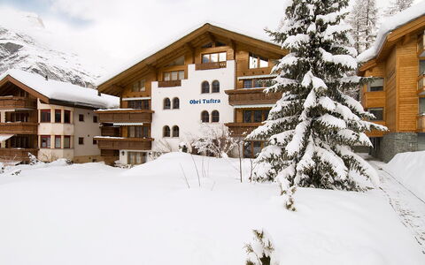 Zermatt 125: Sneeuw, Winter, Eigendom, Huis, Huis, Boom, Freezing, Onroerend Goed, Architectuur, Lucht