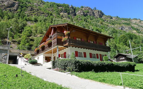 Christl: Eigendom, Heuvel Station, Bergachtig Landvormen, Natuurlijk Landschap, Bergketen, Berg, Huis, Alpen, Gebouw, Bergdorp