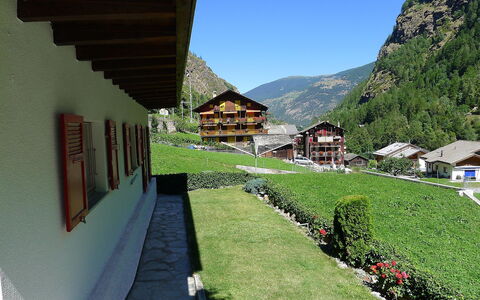 Christl: Berg, Bergachtig Landvormen, Bergketen, Eigendom, Alpen, Heuvel Station,  Dorf\, Huis, Architectuur, Gras