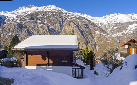 Allegra: Sneeuw, Lucht, Berg, Eigendom, Natuur, Wolk, Gebouw, Helling, Huis, Hoogland