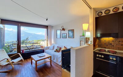 Accommodatie:&nbsp;Jeanne D'Arc Apt. A-13 180.19