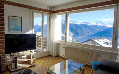 Grand Large a 18 780.1: Meubilair, Kamer, Appartement, Bergketen, Plafond, Stoel, Alpen, Woonkamer, Ridge, Daylighting