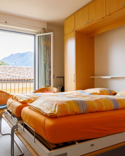 Ascona 100