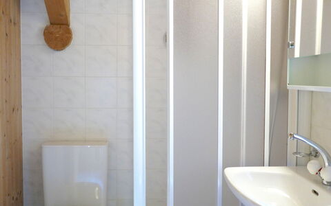 Rustico Dara Cotta: Muur, Flooring, Hout, Verdieping, Interieur Ontwerp, Loodgieterswerkinrichting, Kamer, Badkamer, Wastafel In De Badkamer, Plafond