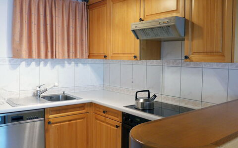 Utoring Plaz 030: Countertop, Cabinetry, Keuken, Eigendom, Kamer, Meubilair, Interieur Ontwerp, Gebouw, Onroerend Goed, Kast