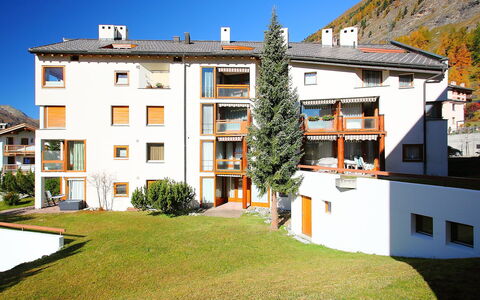 Pontresina 170: Eigendom, Gebouw, Huis, Woongebied, Huis, Onroerend Goed, Appartement,  Dorf\, Architectuur, Facade