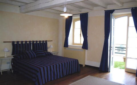 La Cenerara: Kamer, Meubilair, Eigendom, Bed, Slaapkamer, Gebouw, Plafond, Interieur Ontwerp, Huis, Verdieping