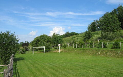 La Cenerara: Groen, Pasture, Eigendom, Gras, Grasland, Natuurlijk Landschap, Natuurlijke Omgeving, Land Lot, Gazon, Weide