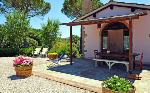 Il Vallone: Eigendom, Huis, Gebouw, Onroerend Goed, Huis, Pergola, Backyard, Werf, Patio, Verblijf
