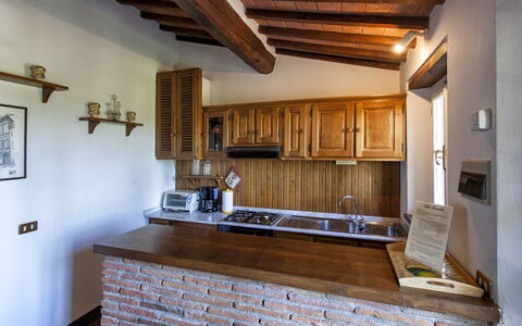 Vittoria: Eigendom, Kamer, Gebouw, Countertop, Meubilair, Interieur Ontwerp, Plafond, Huis, Keuken, Huis