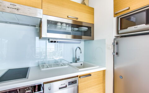 Les Rivages de Rochelongue: Eigendom, Kamer, Keuken, Cabinetry, Meubilair, Gebouw, Huis, Onroerend Goed, Interieur Ontwerp, Appartement