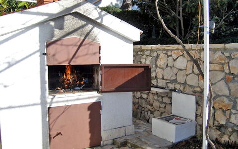 Amiela: Steenoven, Warmte, Kamer, Huis, Gebouw, Backyard, Barbecue, Haard