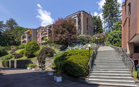 Residenza del Pascià: Boom, Woongebied, Struik, Appartement, Condominium, Voorstad, Landgoed, Landscaping, Oprit