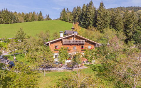 Oberhaslach: Fabriek, Lucht, Wolk, Berg, Boom, Natuurlijk Landschap, Gebouw, Lariks, Huis, Land Lot