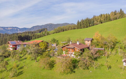 Oberhaslach: Wolk, Fabriek, Lucht, Berg, Ecoregio, Natuurlijk Landschap, Boom, Hoogland, Land Lot, Huis