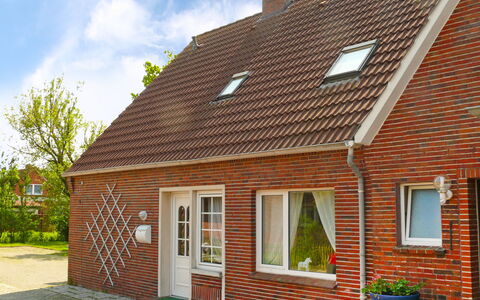 Norddeich 157: Fabriek, Gebouw, Venster, Eigendom, Wolk, Lucht, Huis, Hout, Land Lot, Verblijf