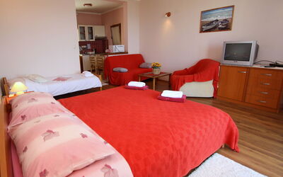 Accommodatie:&nbsp;Lucic 100.1