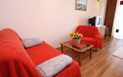 Accommodatie:&nbsp;Lucic 100.1