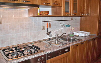 Accommodatie:&nbsp;Lucic 100.3