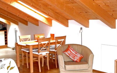 Accommodatie:&nbsp;Bibelöd 100.5