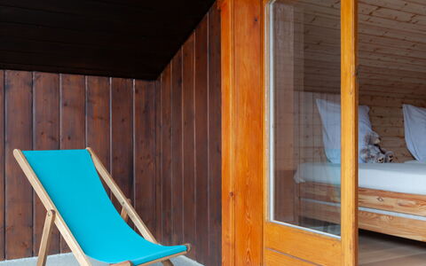 Haut de Cry 16: Meubilair, Schaduw, Hout, Comfort, Interieur Ontwerp, Stoel, Verdieping, Beits, Flooring, Gebouw