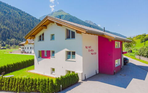 Pettneu am Arlberg 280: Fabriek, Lucht, Gebouw, Eigendom, Venster, Boom, Huis, Land Lot, Helling, Berg