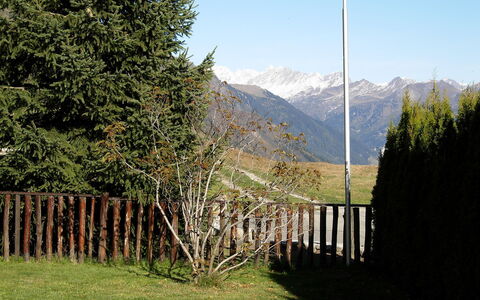 Verena: Berg, Bergachtig Landvormen, Boom, Natuurlijk Landschap, Bergketen, Alpen, Wildernis, Lucht, Gras, Biome