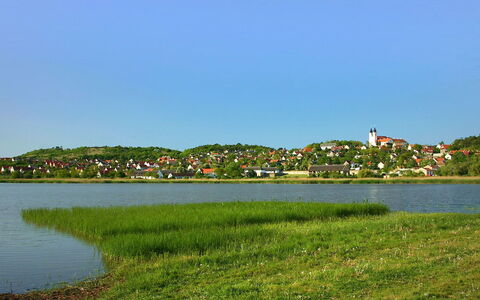 Lago: Zwemwater, Water, Lucht, Rivier, Groen, Gras, Natuurlijke Omgeving, Kust, Bank, Zee