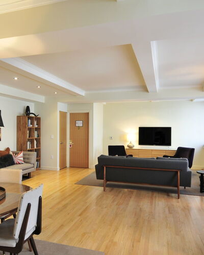 Manhattan Residence 100.30