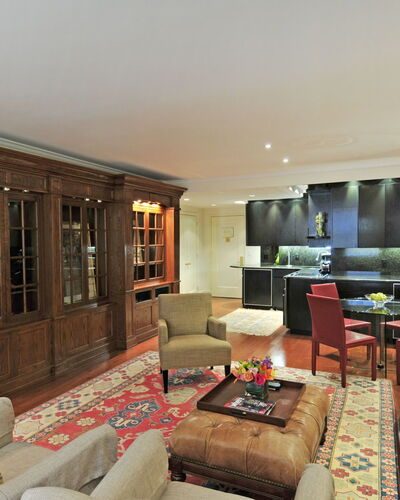 Manhattan Residence 100.12