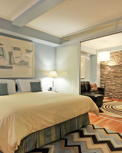 Manhattan Residence 100.17