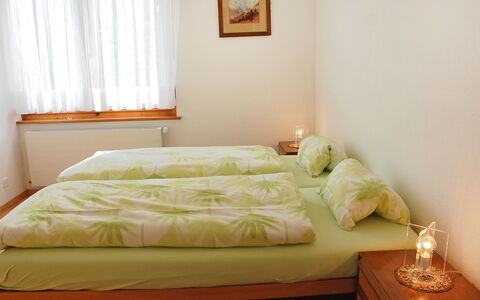 5, Chemin de la Pralay: Meubilair, Slaapkamer, Bed, Kamer, Eigendom, Bed Frame, Laken, Bedding, Matras, Interieur Ontwerp