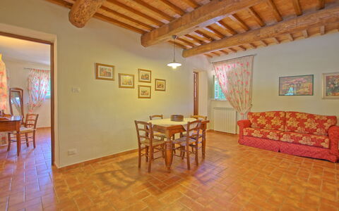 San Donato: Kamer, Eigendom, Gebouw, Verdieping, Meubilair, Huis, Interieur Ontwerp, Plafond, Onroerend Goed, Tafel