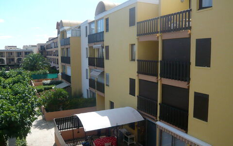 Gruissan Plage: Eigendom, Gebouw, Appartement, Architectuur, Woongebied, Huis, Kamer, Onroerend Goed, Condominium, Balkon