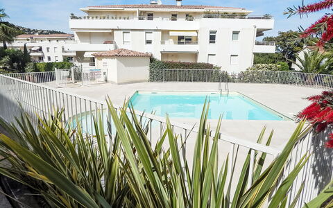 Cavalaire 350: Blauw, Zwembad, Toevlucht, Schaduw, Eco Hotel, Hotel, Tropen, Landscaping, Villa