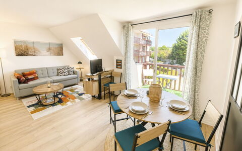 Deauville-Trouville 175: Meubilair, Interieur Ontwerp, Appartement, Kamer, Stoel, Beits, Woonkamer, Ontwerp, Keuken En Eettafel, Linens