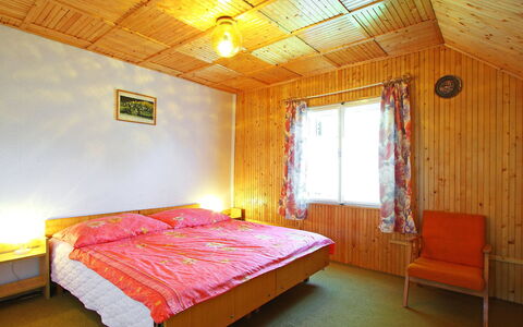 Francesco: Slaapkamer, Bed, Kamer, Meubilair, Eigendom, Bed Frame, Plafond, Gebouw, Interieur Ontwerp, Laken