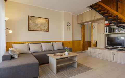 Hibiscus: Interieur Ontwerp, Flooring, Meubilair, Verdieping, Hout, Plafond, Kamer, Verlichting, Houten Vloer, Woonkamer