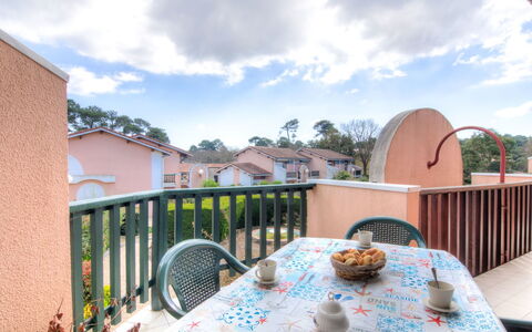 Le Gallia: Eigendom, Onroerend Goed, Huis, Huis, Vakantie, Kamer, Gebouw, Lucht, Appartement, Boom