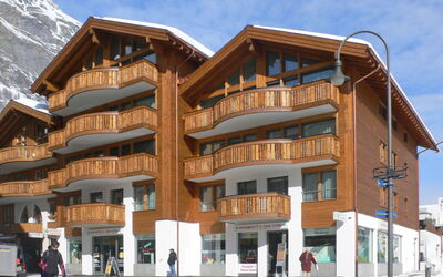Zermatt 230: Gebouw, Architectuur, Eigendom, Gemengd Gebruik, Huis,  Dorf\, Appartement, Onroerend Goed, Facade, Condominium