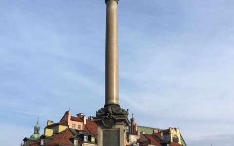 Rynek Starego Miasta: Lucht, Wolk, Standbeeld, Architectuur, Gebouw, Beeldhouwwerk, Stad, Monument, Kunst