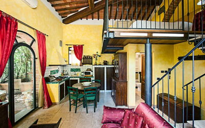 La Limonaia: Eigendom, Kamer, Gebouw, Interieur Ontwerp, Geel, Huis, Onroerend Goed, Meubilair, Huis, Zolder