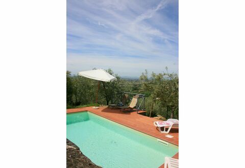 San Eusebio: Water, Wolk, Lucht, Fabriek, Gebouw, Zwembad, Buitenmeubels, Schaduw, Rechthoek, Boom