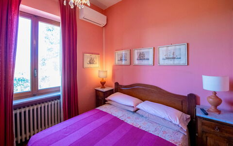 Casa Grion: Interieur Ontwerp, Muur, Meubilair, Slaapkamer, Bed, Laken, Textiel, Linens, Verdieping, Kamer