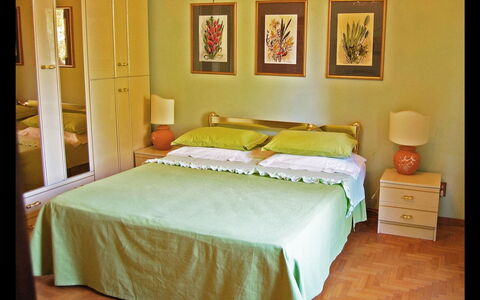 Casa Grion: Slaapkamer, Bed, Meubilair, Kamer, Laken, Bedding, Bed Frame, Matras, Eigendom, Interieur Ontwerp