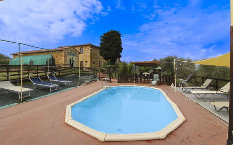 Casa Bella: Zwembad, Toevlucht, Buitenmeubels, Eco Hotel, Hotel, Stoel, Villa, Schaduw, Hacienda, Paraplu