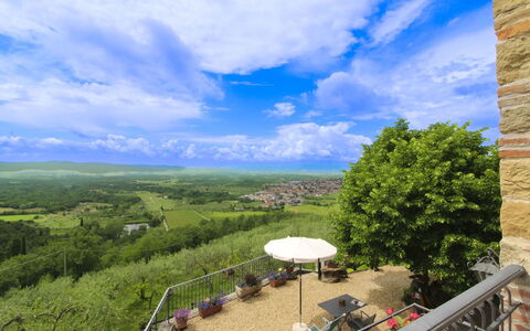 Agriturismo Arcobaleno: Horizon, Landschap, Zomer, Land Lot, Wolk, Vogelperspectief, Weide, Buitenmeubels, Eco Hotel, Luchtfotografie