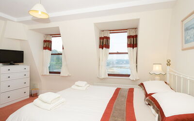 Accommodatie:&nbsp;Rock Towers 107.2