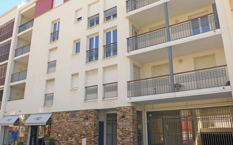 Cavalaire 170: Gebouw, Eigendom, Appartement, Architectuur, Buurt, Woongebied, Onroerend Goed, Huis, Gemengd Gebruik, Facade