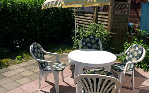 Schäfer: Meubilair, Patio, Buitentafel, Tafel, Product, Ijzer, Paraplu, Buitenmeubels, Stoel, Tuin